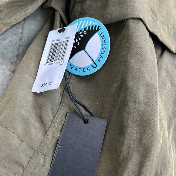 Anorak Drawstring Water Resistant Hooded Jacket Bloomingdales Exclusive NWT - Picture 6 of 10